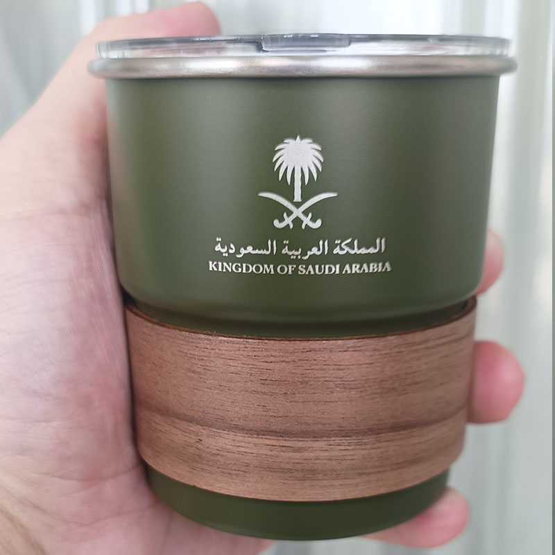 Coffee Tea Name - Kubek ze stali nierdzewnej z logo